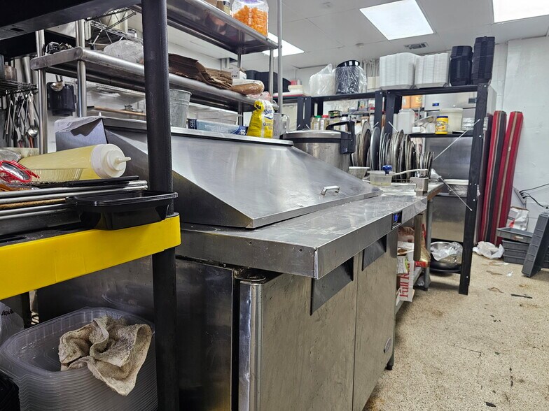 More Photos Of 7802-7806 Callaghan Rd, San Antonio Freestanding For Sale