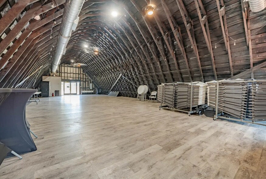 More Photos Of 245 Tanglewood Ct, Taylorsville General Retail For Sale