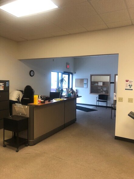 More Photos Of 1700-1712 Stout St, Menomonie Unknown For Lease