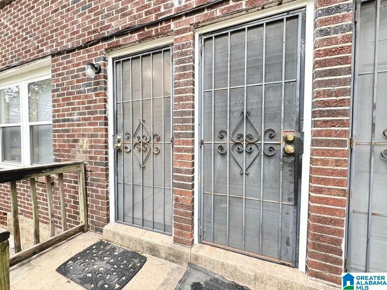 More Photos Of 737 40th Pl, Fairfield Multifamily For Sale