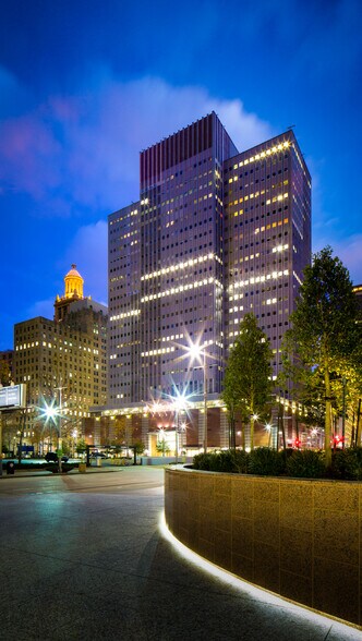 More Photos Of 919 Milam St, Houston Office For Sale