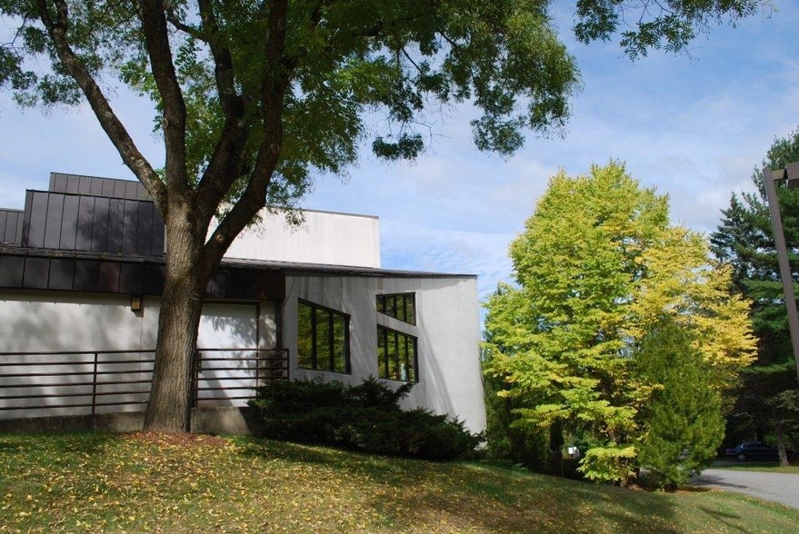 More Photos Of 46 Maple St, Kent Skilled Nursing Facility For Sale