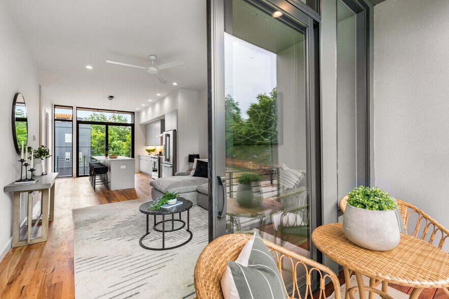 More Photos Of 105 Georgia Ave SE, Atlanta Apartments For Sale