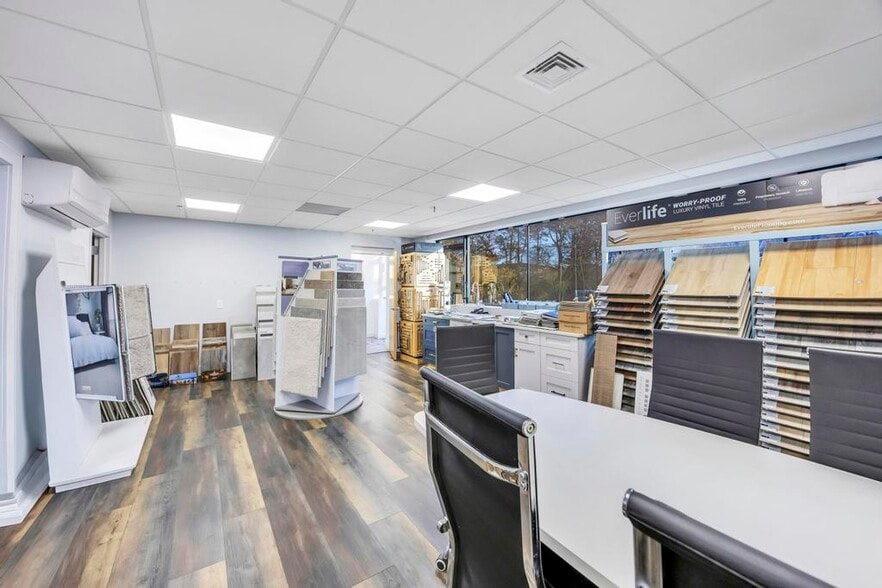 More Photos Of 2231 Fifth Ave, Ronkonkoma Warehouse For Sale