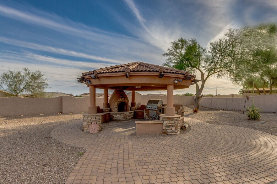 More Photos Of 10027 E Hillview St, Mesa Assisted Living For Sale