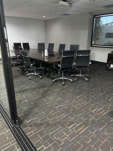 More Photos Of 9410 Topanga Canyon Blvd, Chatsworth Office For Sale