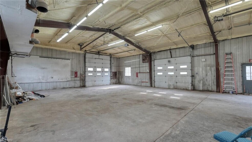 More Photos Of 11445 E Pike Rd, Cambridge Light Manufacturing For Lease