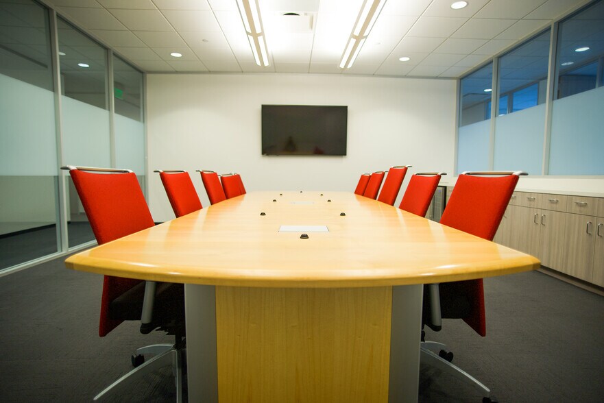 More Photos Of 12120 Wickchester Ln, Houston Office For Lease