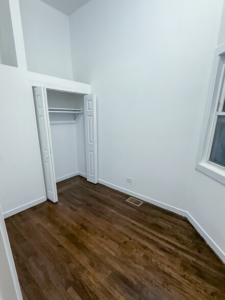 More Photos Of 8714 S Commercial Ave, Chicago Multifamily For Sale