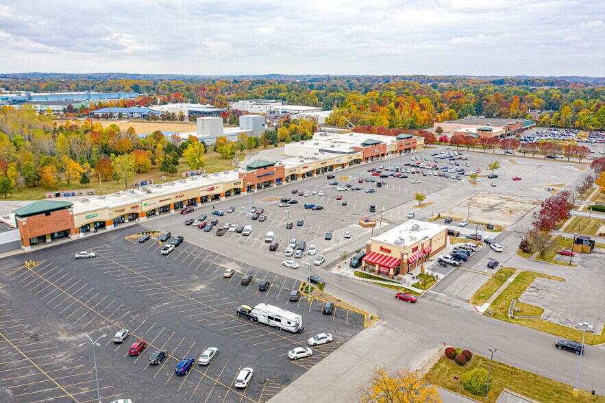 More Photos Of 3175 W 3rd St, Bloomington Unknown For Lease