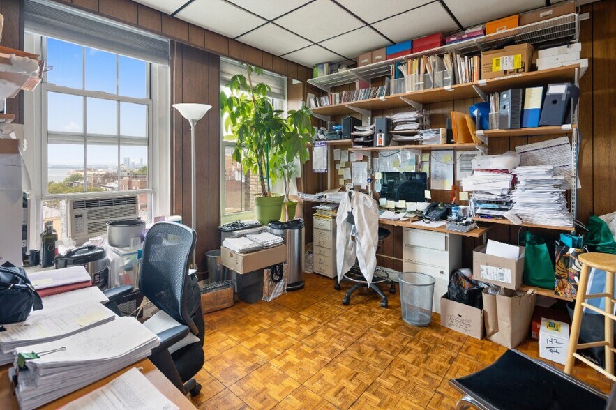 More Photos Of 142-144 Joralemon St, Brooklyn Medical For Lease