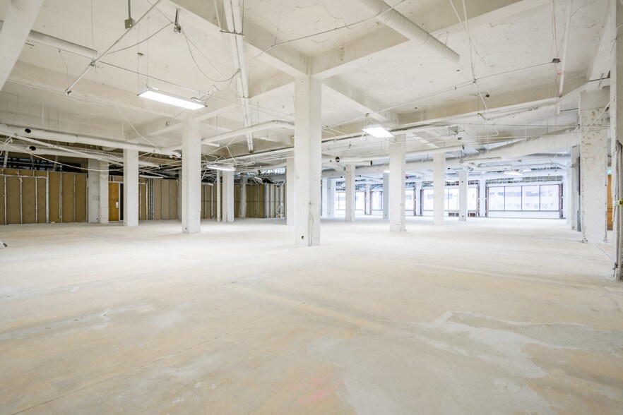 More Photos Of 324 S State St, Salt Lake City Office For Lease