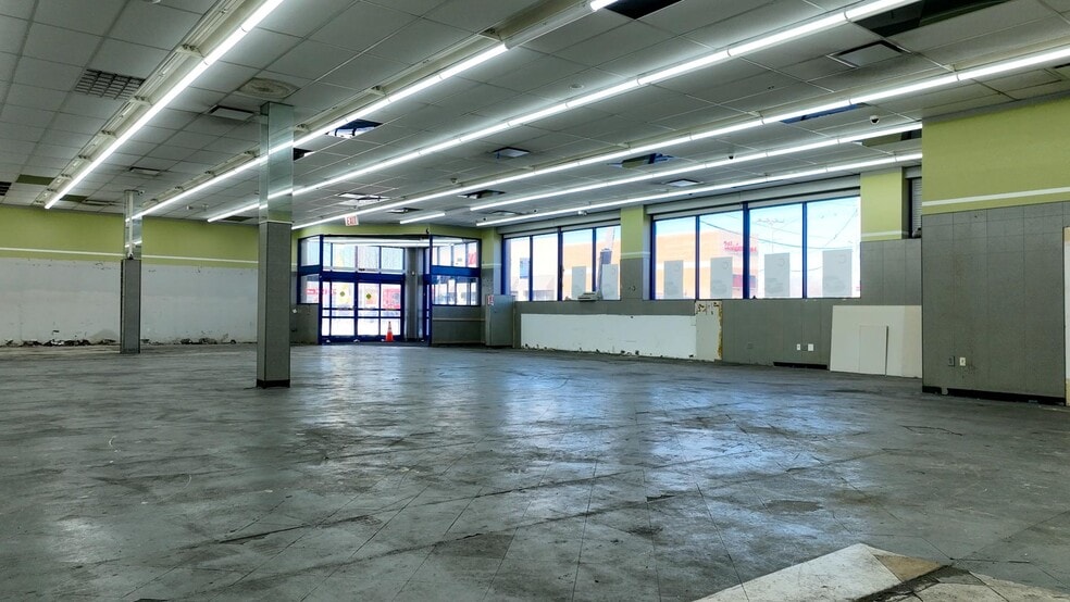 More Photos Of 2324 Flatbush Ave, Brooklyn Drugstore For Lease