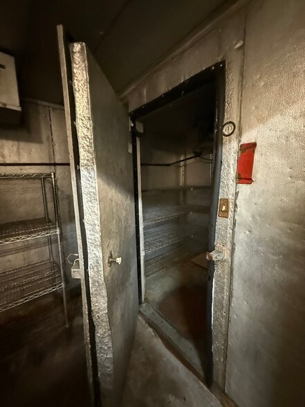 More Photos Of 4219 E Waterloo Rd, Stockton Hotel For Sale