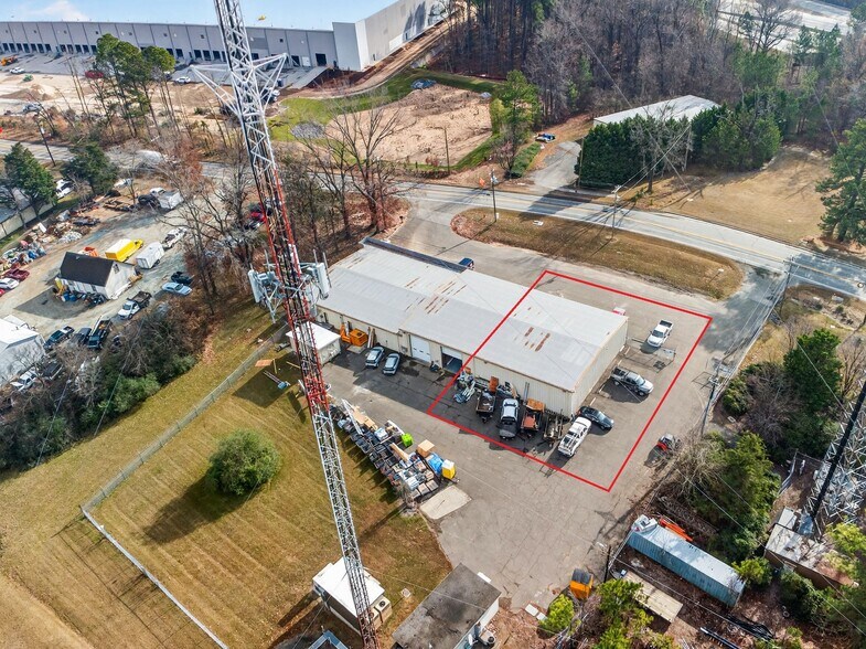 More Photos Of 1519 Camden Ave, Durham Flex For Lease