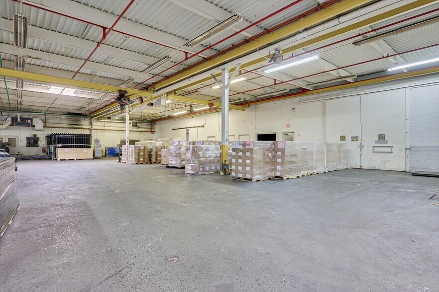 More Photos Of 3461 S Clinton Ave, South Plainfield Manufacturing For Lease
