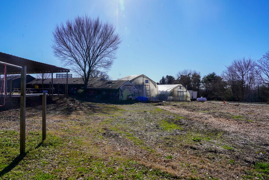 More Photos Of 2200 Reynolds Dr SW, Atlanta Land For Sale