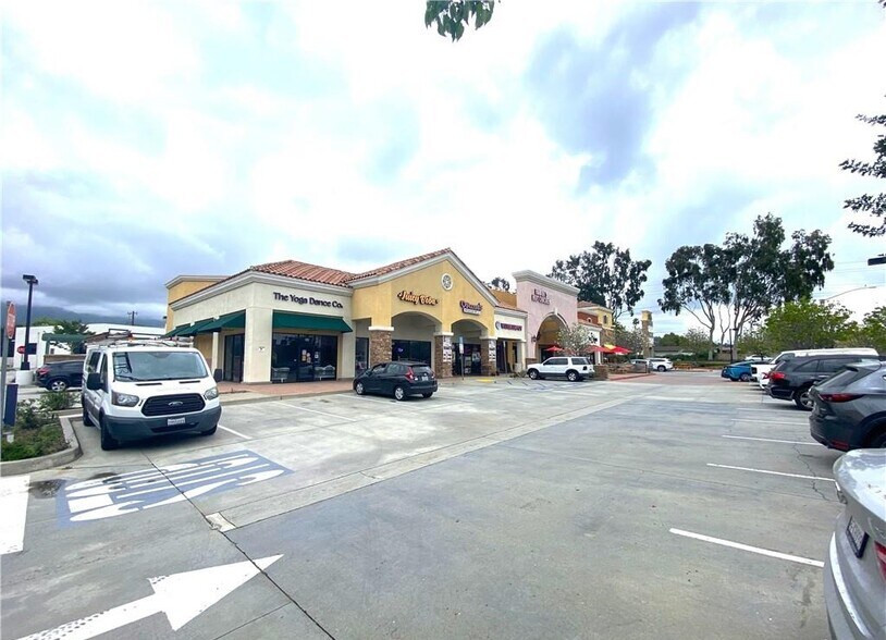 Primary Photo Of 1315-1321 S Grand Ave, Glendora General Retail For Lease