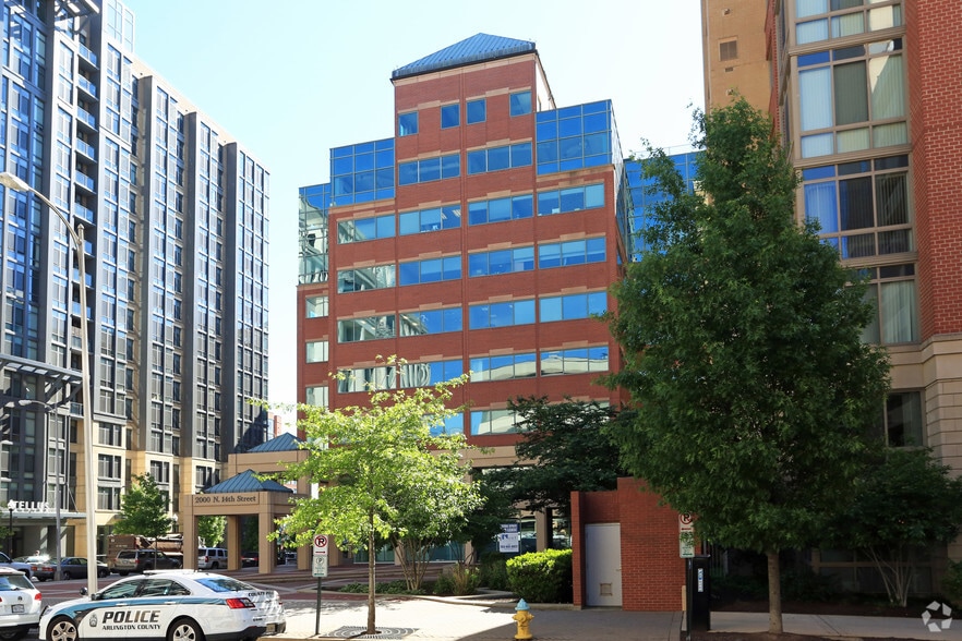 More Photos Of 2000 14th St N, Arlington Office For Lease
