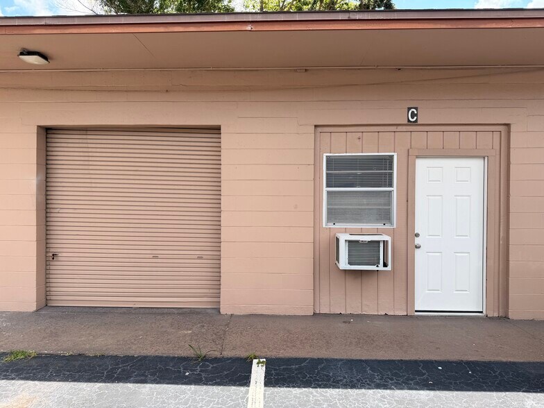More Photos Of 511 Herbert St, Port Orange Warehouse For Lease