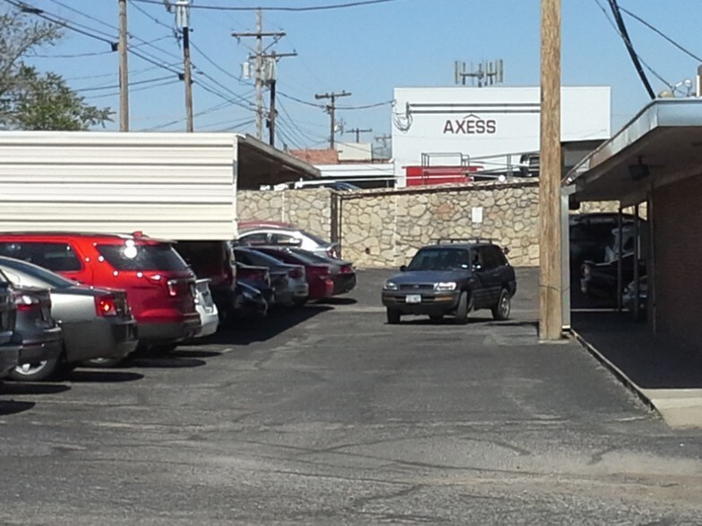 More Photos Of 2601 E Yandell Dr, El Paso Coworking Space