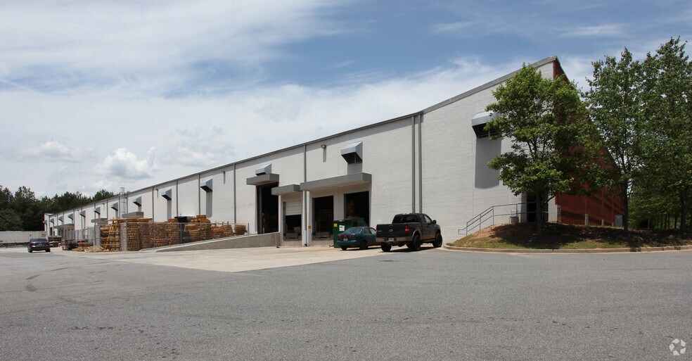 More Photos Of 1440 Lakes Pky, Lawrenceville Warehouse For Lease