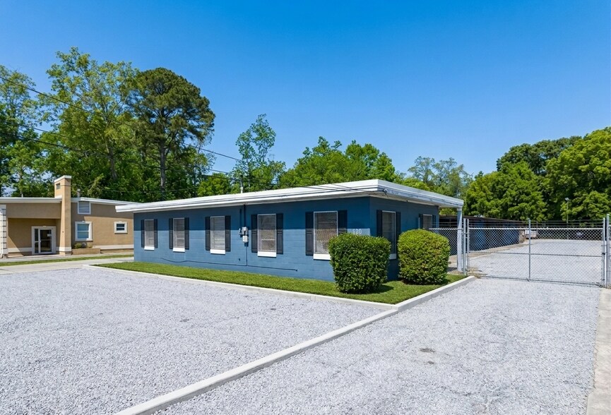 Primary Photo Of 5028 Augusta Rd, Savannah Office For Sale
