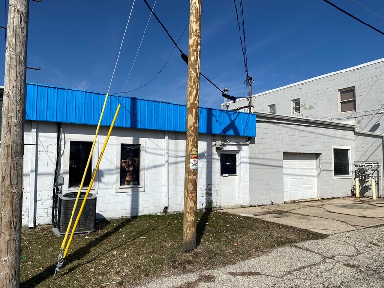 More Photos Of 539 Blackhawk Blvd, South Beloit Medical For Lease