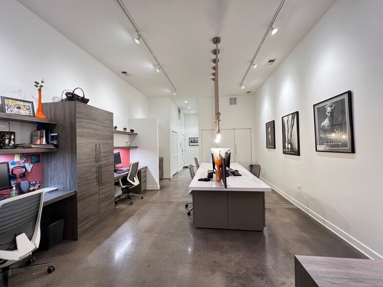 More Photos Of 1419 W Belmont Ave, Chicago Storefront Retail Residential For Sale