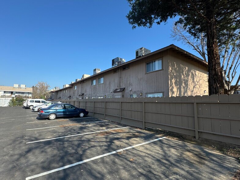More Photos Of 2157-2175 Yosemite Pky, Merced Apartments For Sale