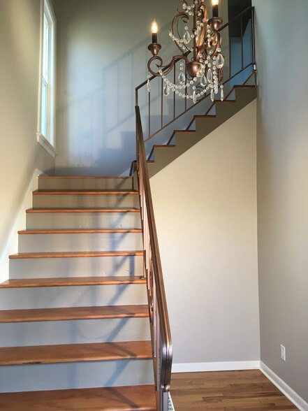 More Photos Of 900 S Jason St, Denver Flex For Sale