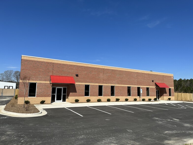 More Photos Of 237 Airport Industrial Dr, Clayton Light Manufacturing For Lease