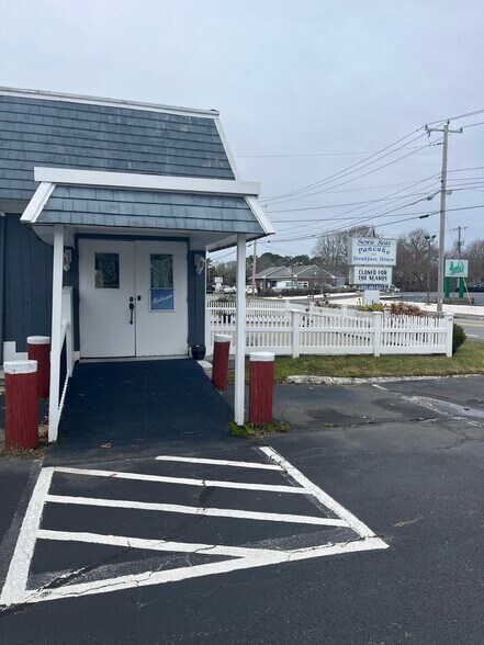 More Photos Of 451 Main St, Dennis Port Restaurant For Sale