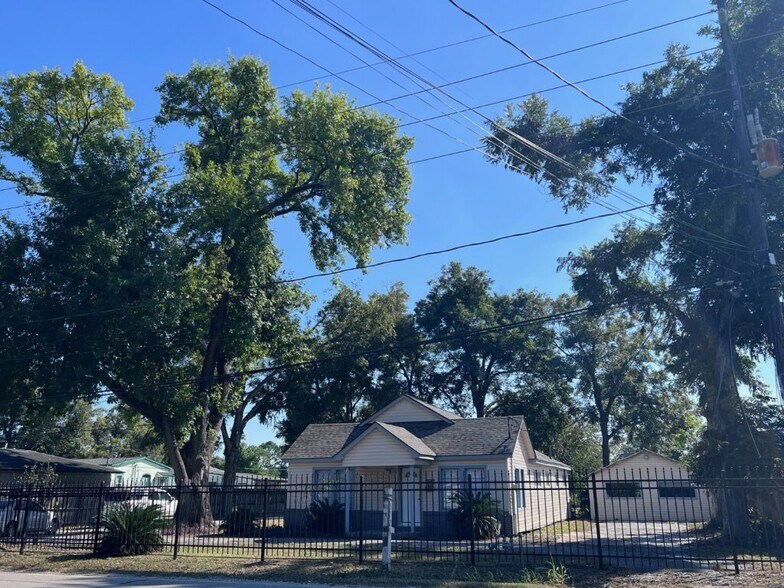 More Photos Of 5721 Breen Dr, Houston Land For Sale