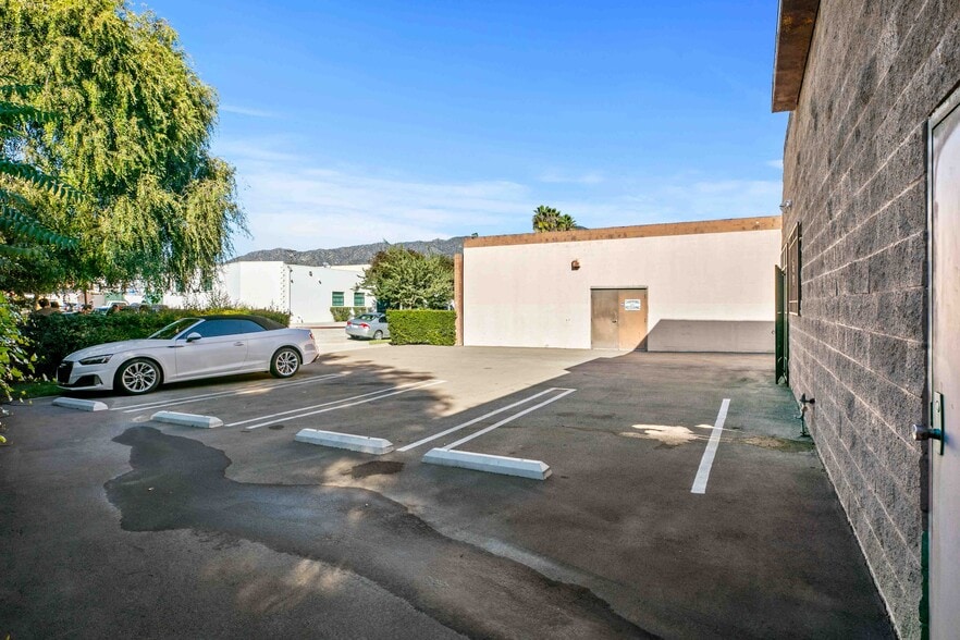 More Photos Of , Glendale Industrial For Sale