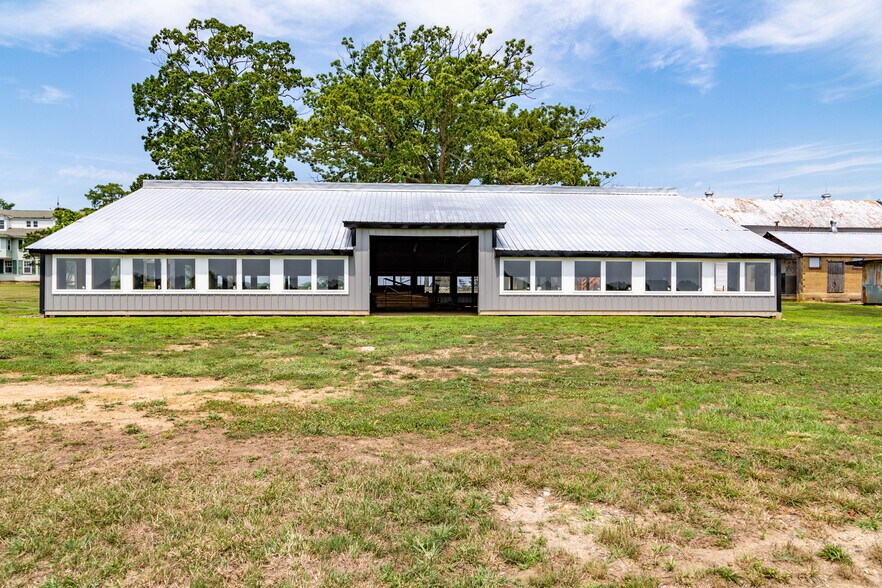 More Photos Of 27058 Mount Pleasant Rd, Columbus Winery Vineyard For Sale