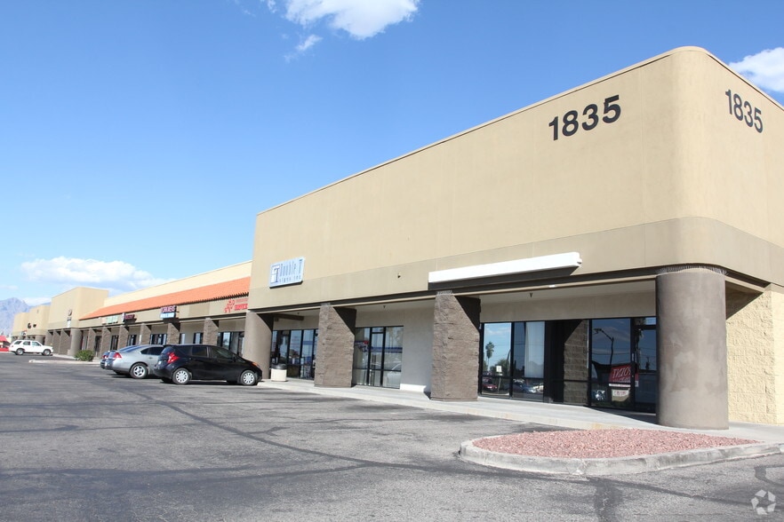 More Photos Of 1835 S Alvernon Way, Tucson Storefront Retail Office For Lease