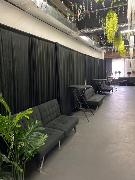 More Photos Of 5503-5505 Reisterstown Rd, Baltimore Freestanding For Lease