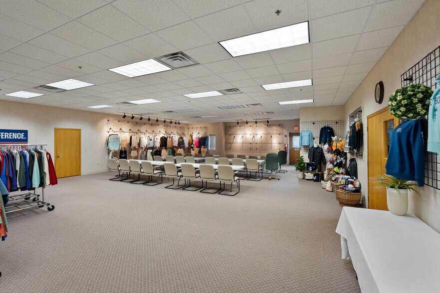 More Photos Of W4146 2nd St, Glen Flora Manufacturing For Sale