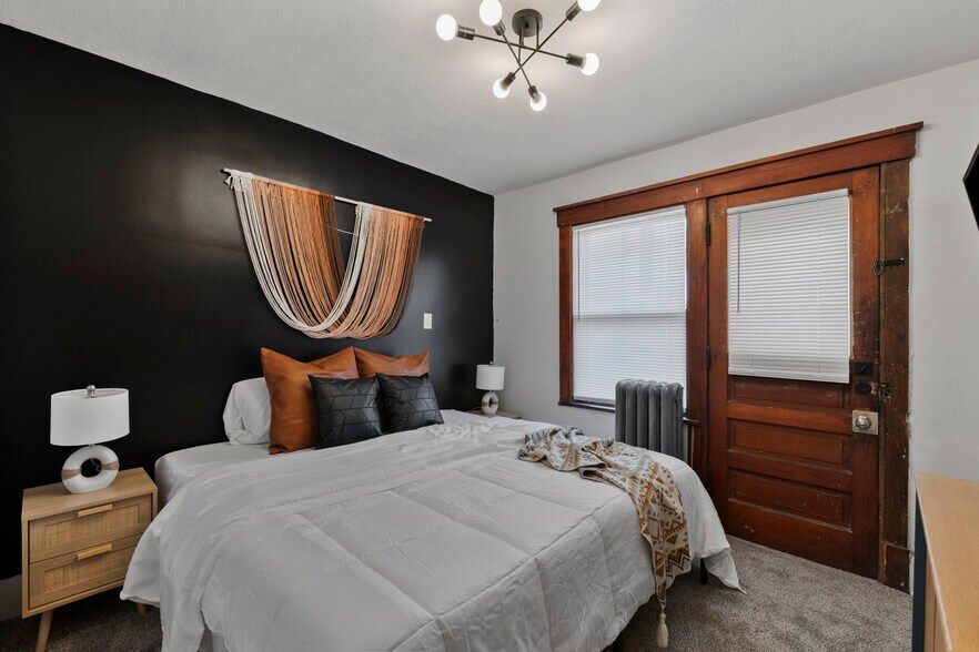 More Photos Of 120 N 6th St, Council Bluffs Apartments For Sale