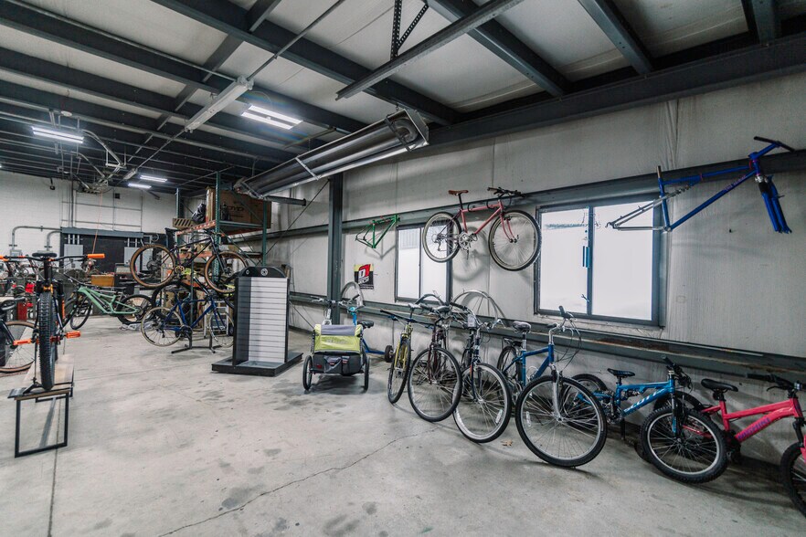 More Photos Of 4 Wilder Dr, Plaistow Warehouse For Sale