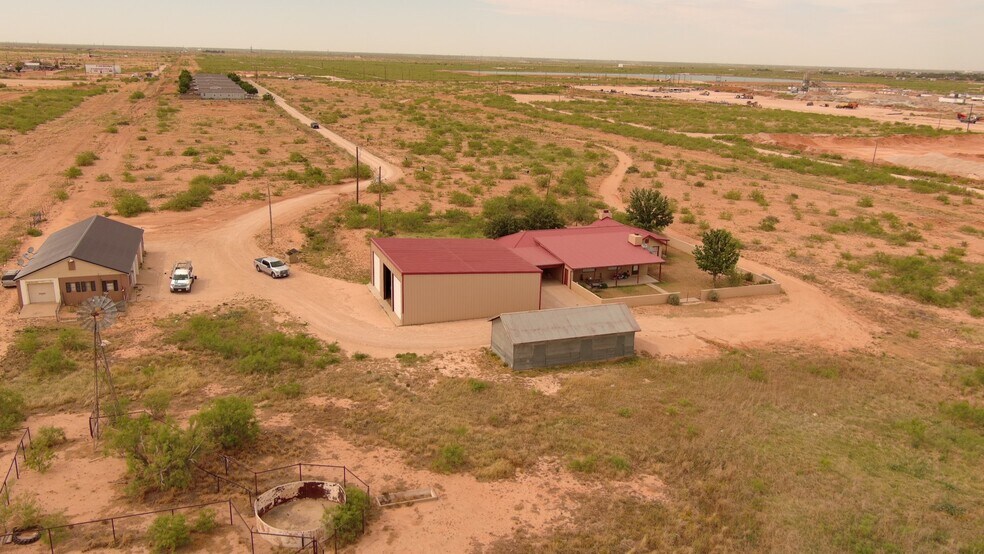 More Photos Of 9300 W County Road 60, Midland Flex For Sale