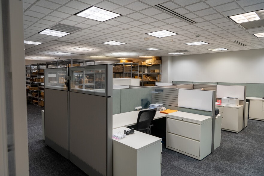 More Photos Of 125 W Missouri Ave, Midland Office For Lease