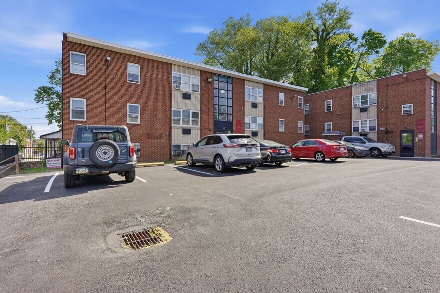 Primary Photo Of 230 E Sharpnack St, Philadelphia Multifamily For Sale