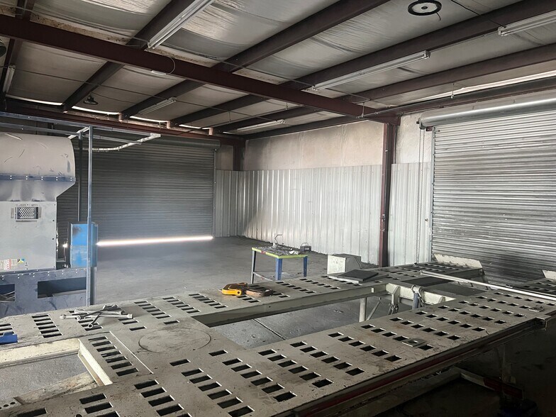 More Photos Of 228 Hwy 49, Byron Auto Repair For Sale