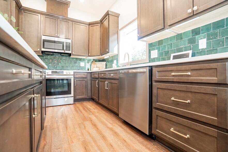 More Photos Of 9036 Bullard Rd, Dry Branch Specialty For Sale