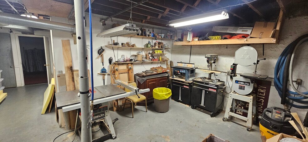More Photos Of 3113 Kinzie Ave, Racine Storefront For Sale