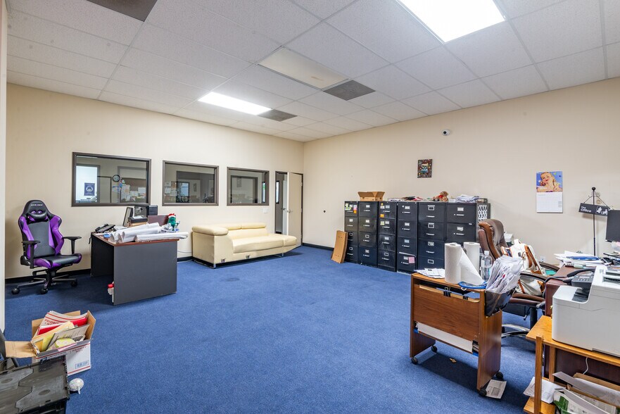 More Photos Of 1511 259th St, Harbor City Warehouse For Sale