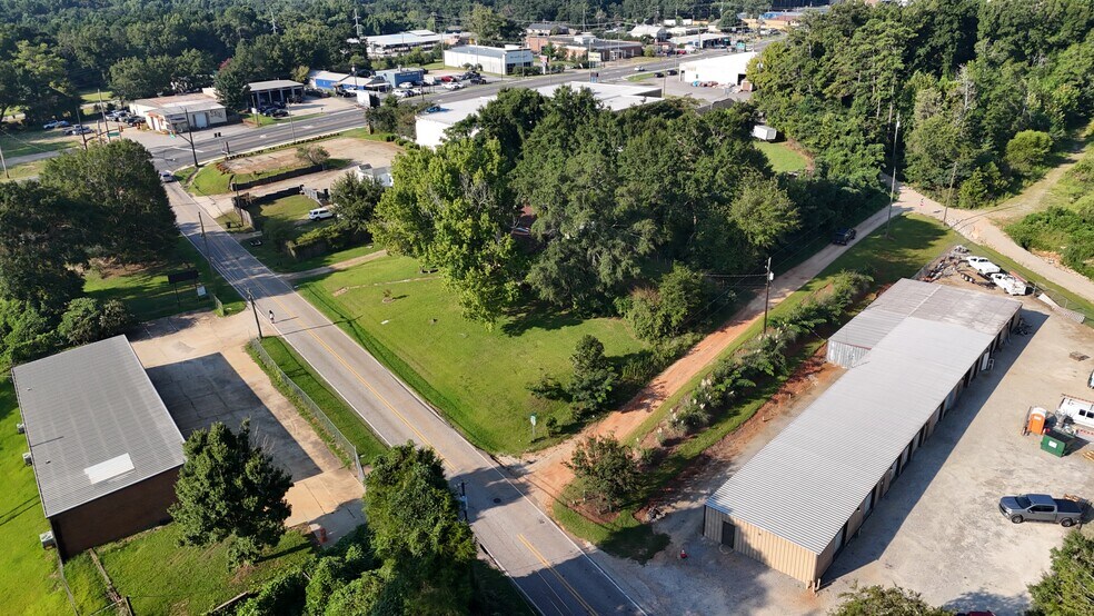 More Photos Of 1602 Spring Dr, Opelika Office For Sale