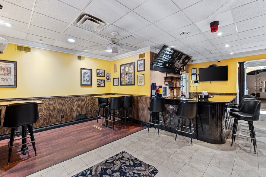 More Photos Of 2109 Pennsylvania Ave, Weirton Restaurant For Sale
